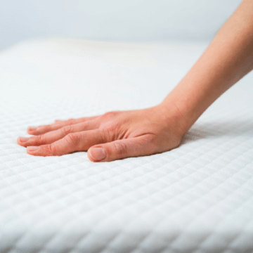 Latex VS Memory Foam: Cila bën për mua?